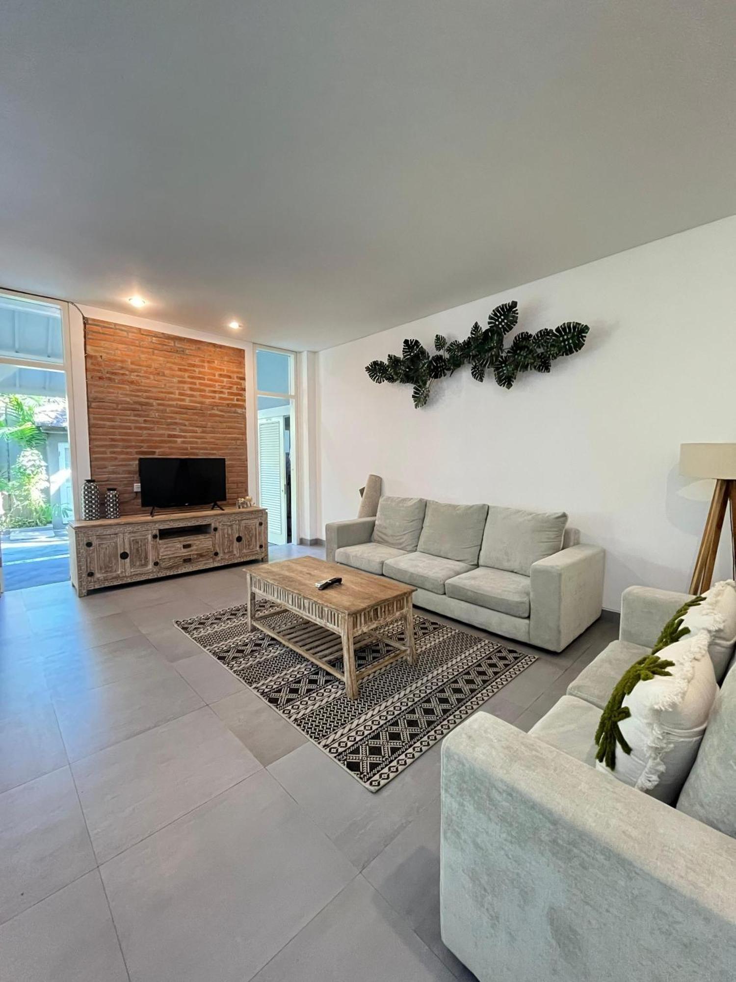 Prada Living Private - 2&3br * Seminyak (Bali)