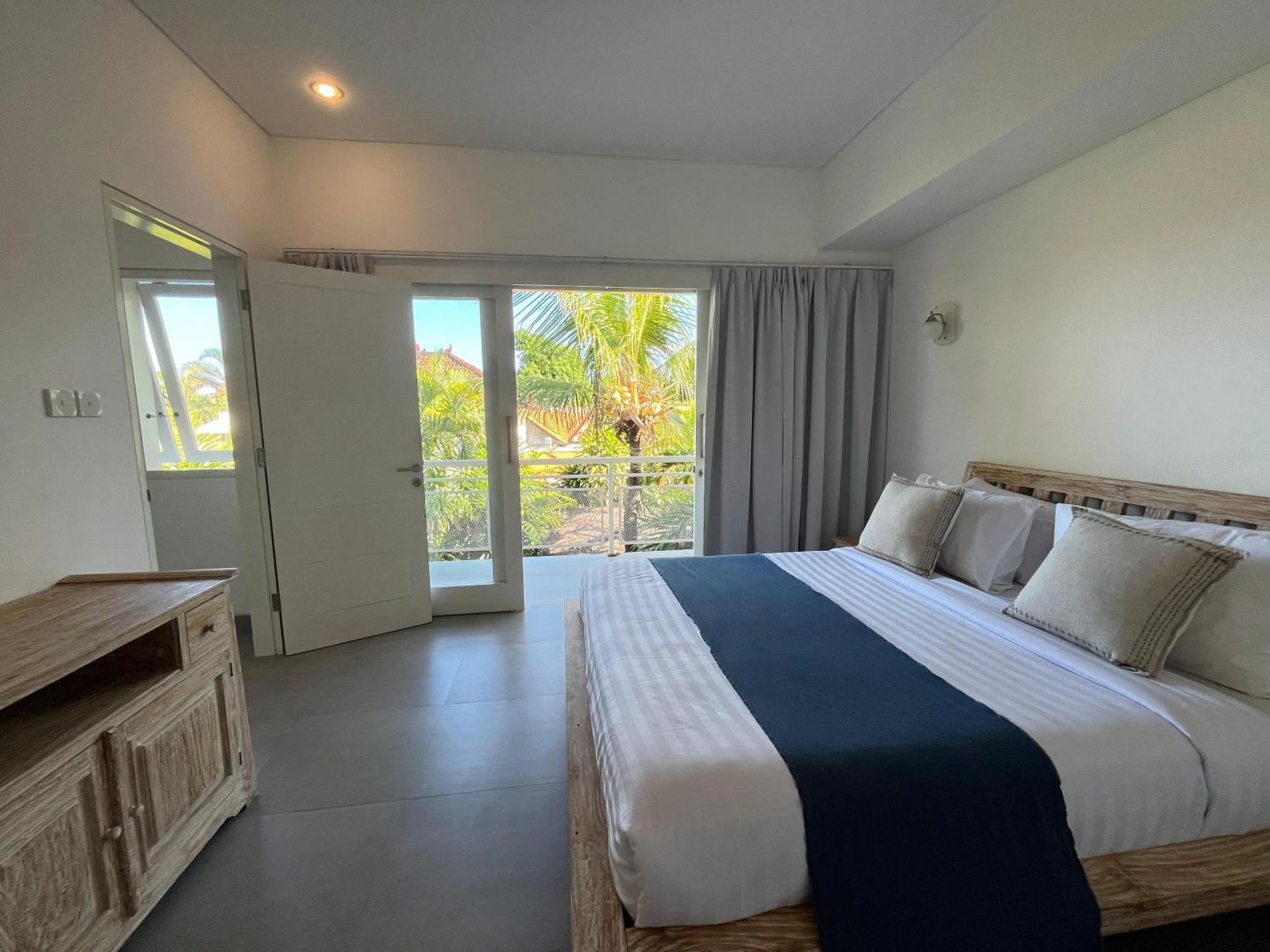 Prada Living Private - 2&3br *